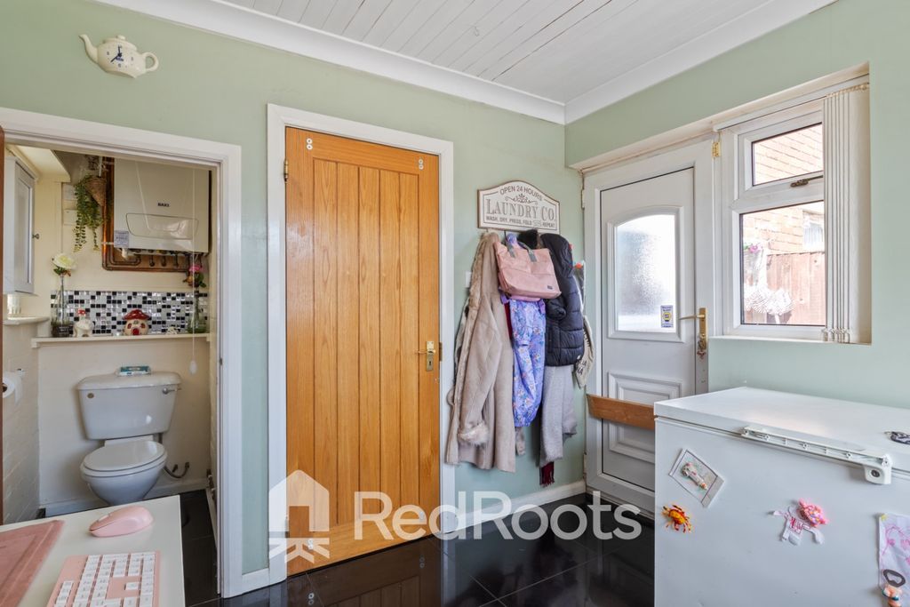 Property photo 3 of 22 4358653