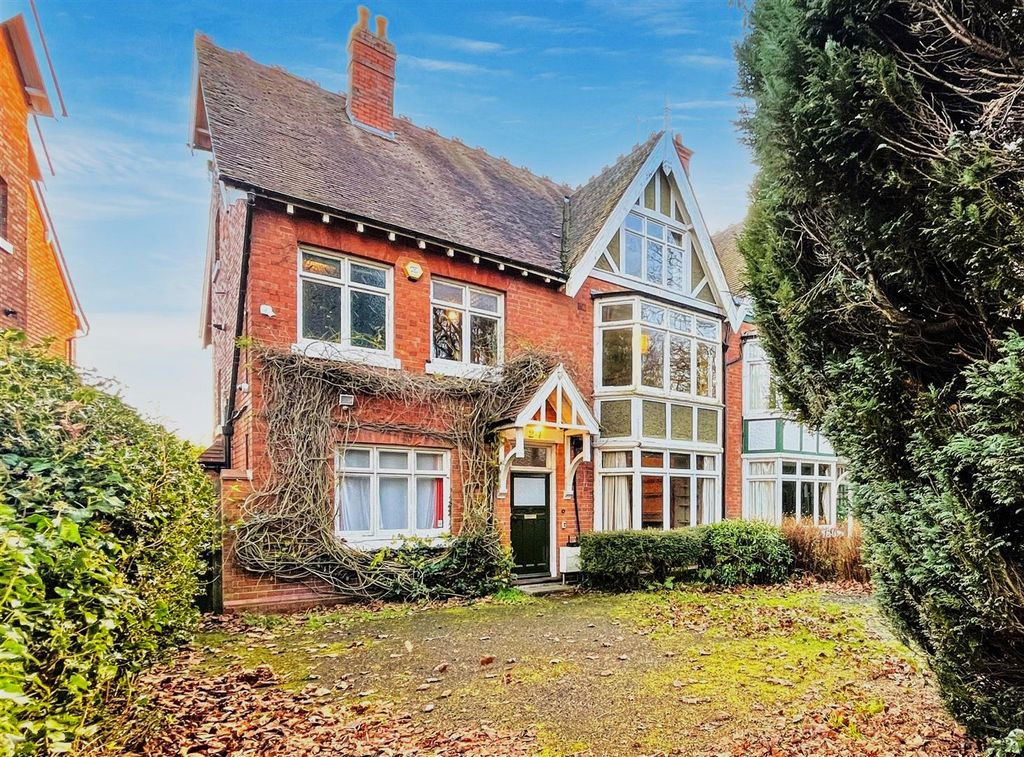 Property photo 1 of 19 Approach