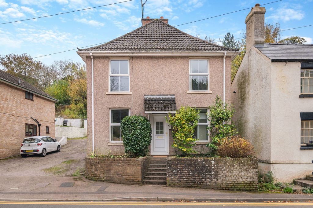 Property photo 1 of 25