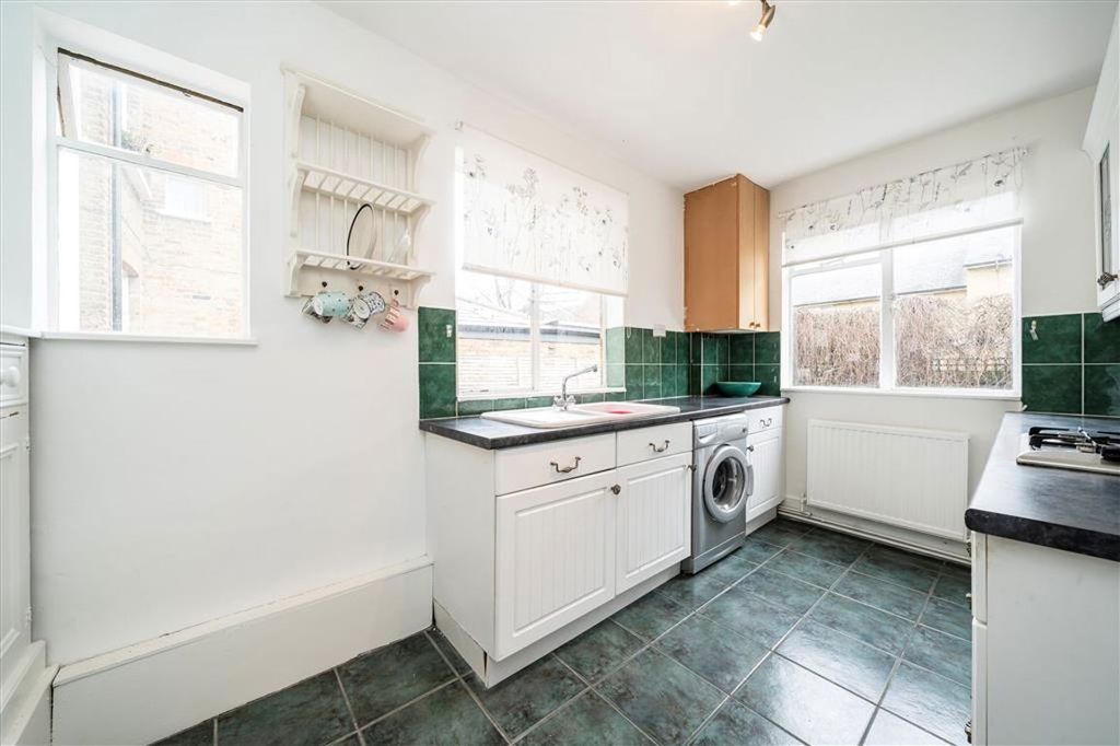 Property photo 3 of 6