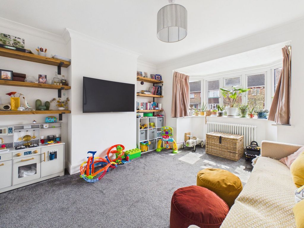 Property photo 3 of 16