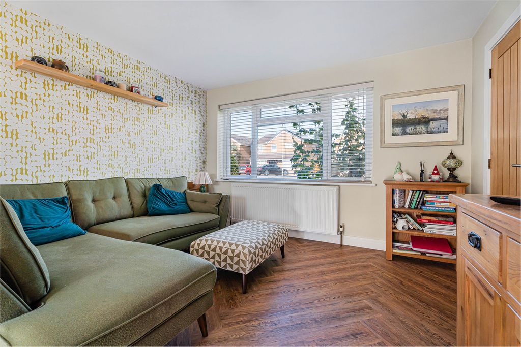 Property photo 3 of 18
