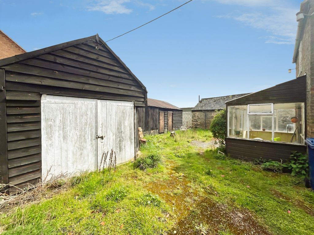 Property photo 3 of 5