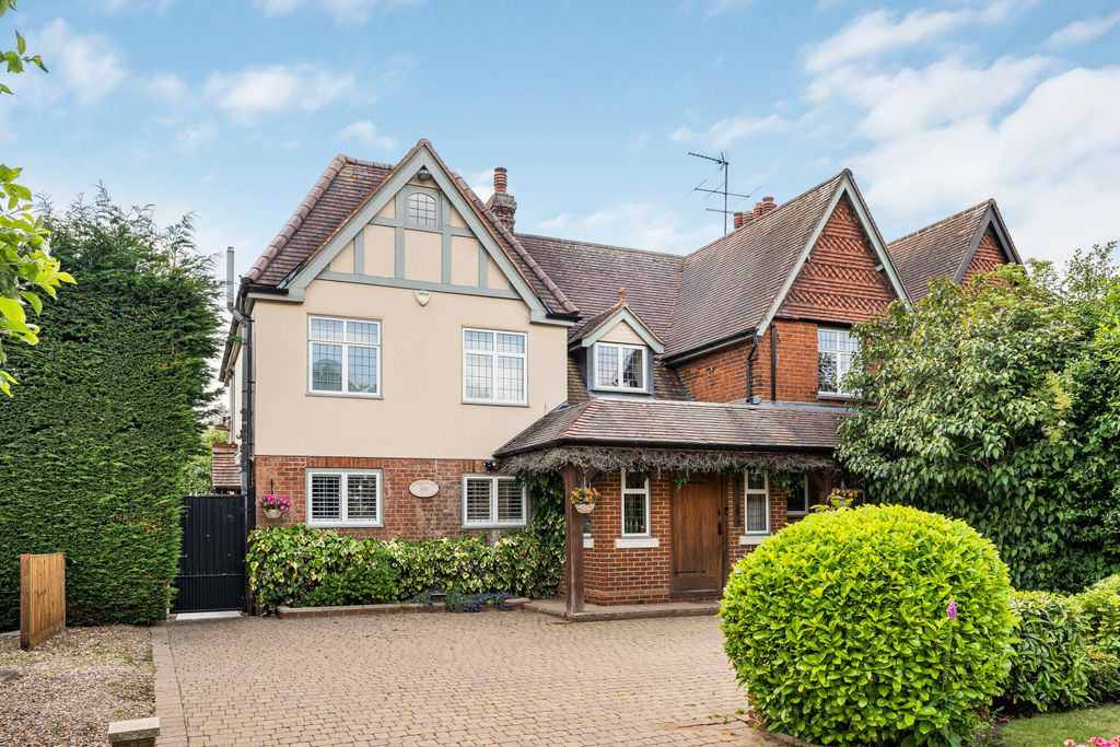 Property photo 1 of 40 10655572