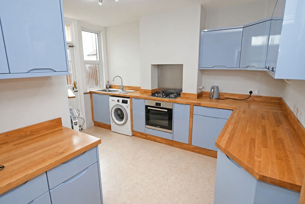 Property photo 3 of 22 Photo 10