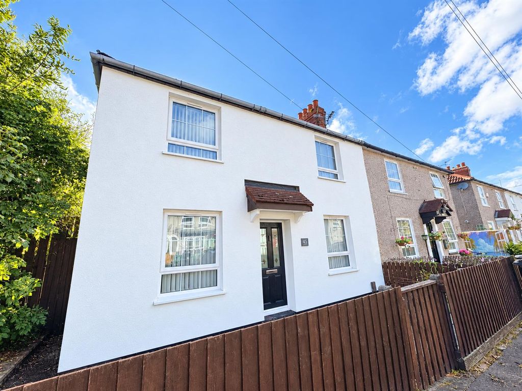 Property photo 1 of 29 Afa79252-c8Db-44d9-833B-7cc9Ad3c8E24.Png