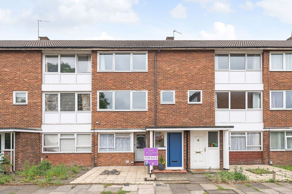Property photo 1 of 17