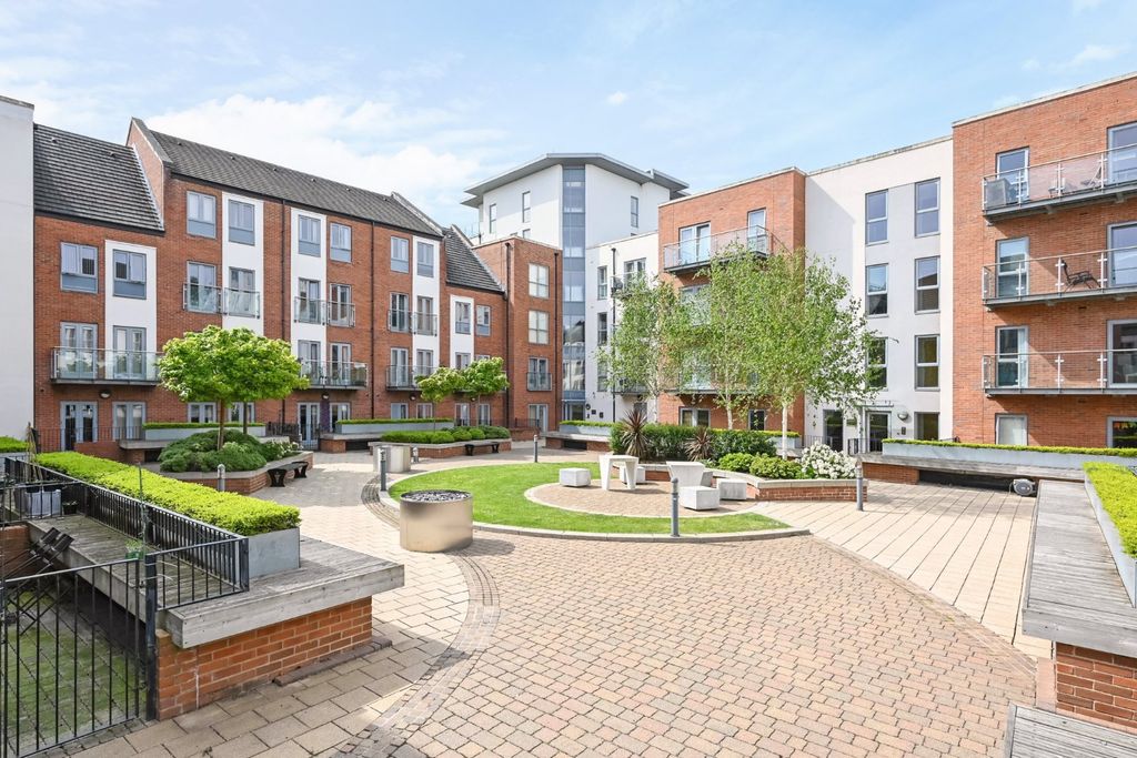 Property photo 2 of 13 Picture 2