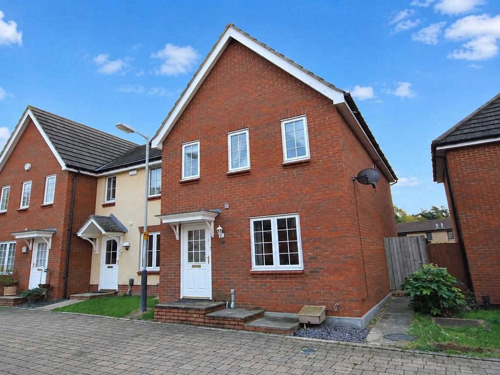 Property photo 1 of 12 0E1c85c8-232E-46Ab-85d2-12F7B832c060