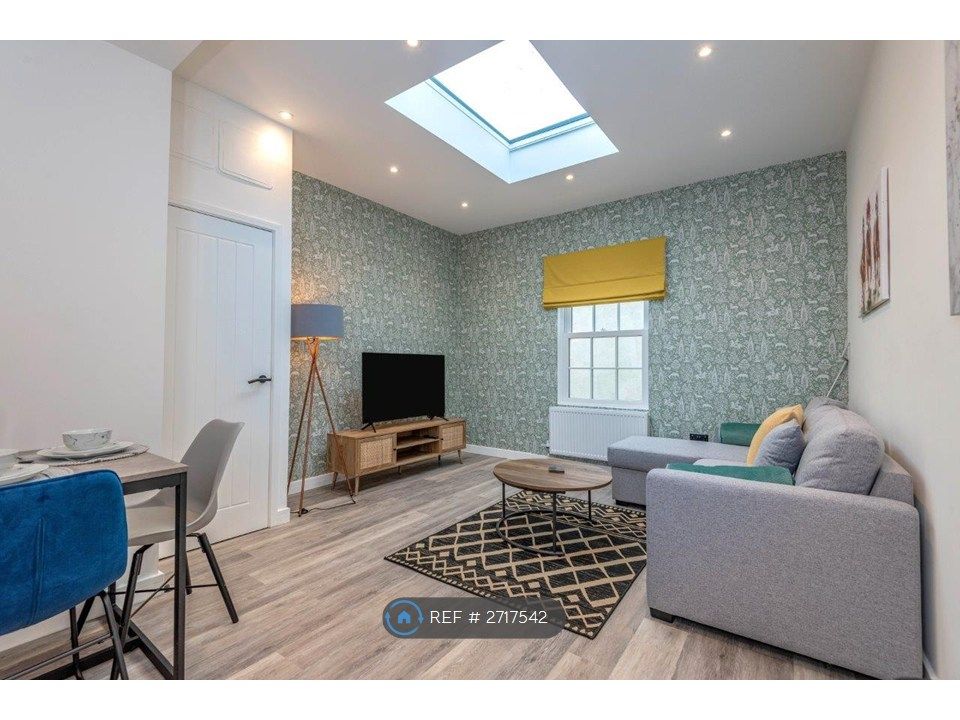 Property photo 2 of 29