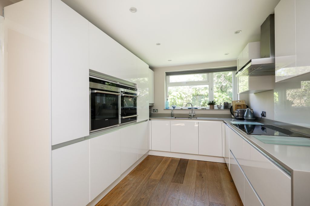 Property photo 2 of 10 5A1A9706