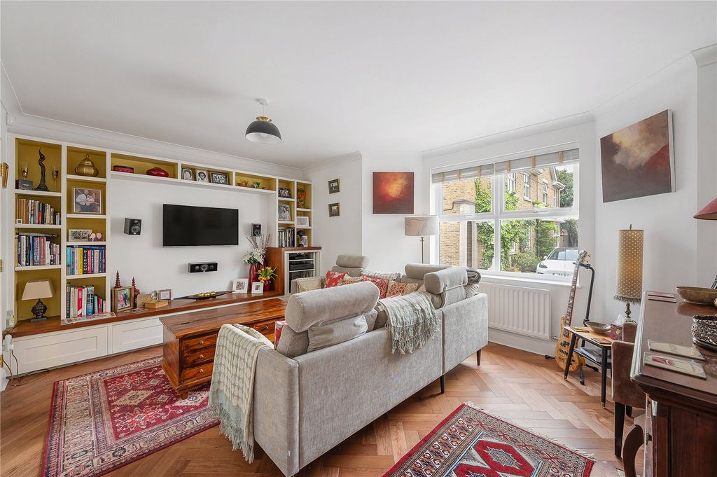 Property photo 1 of 11 Picture No. 02