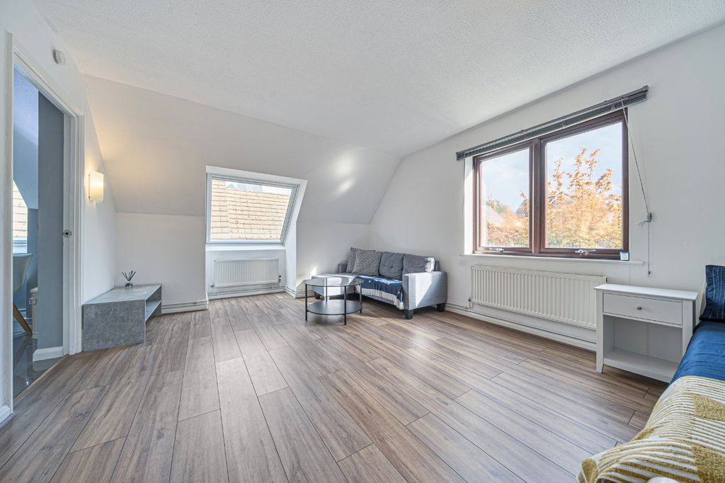 Property photo 2 of 15 Picture No. 50