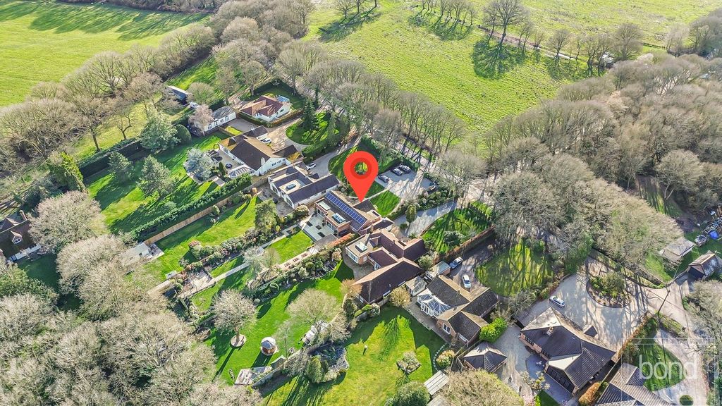 Property photo 2 of 22