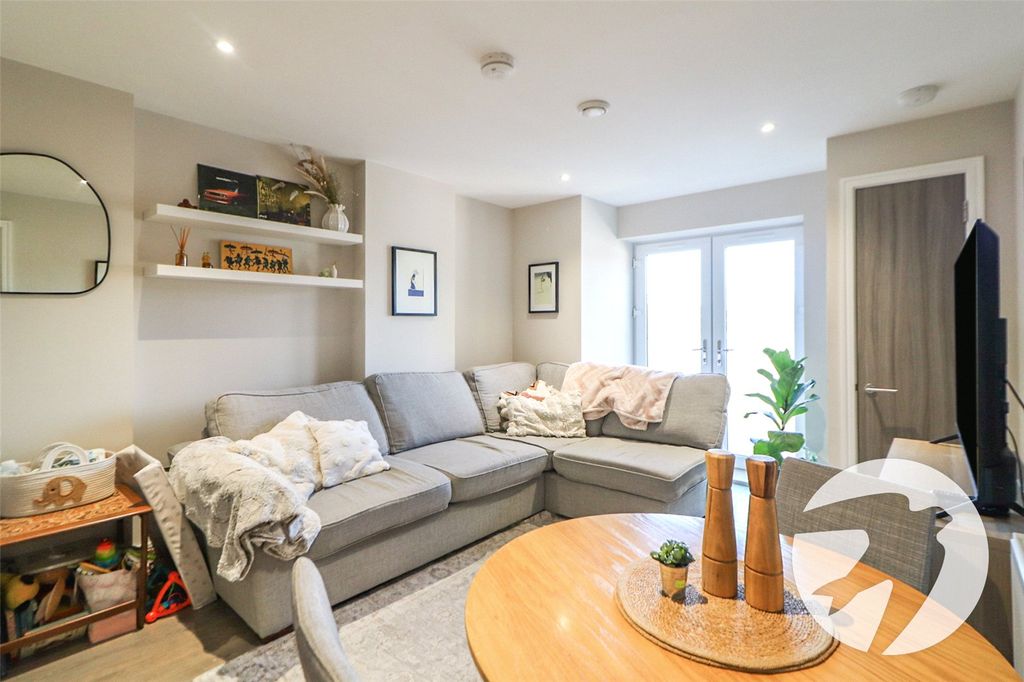 Property photo 2 of 25 Picture No. 48