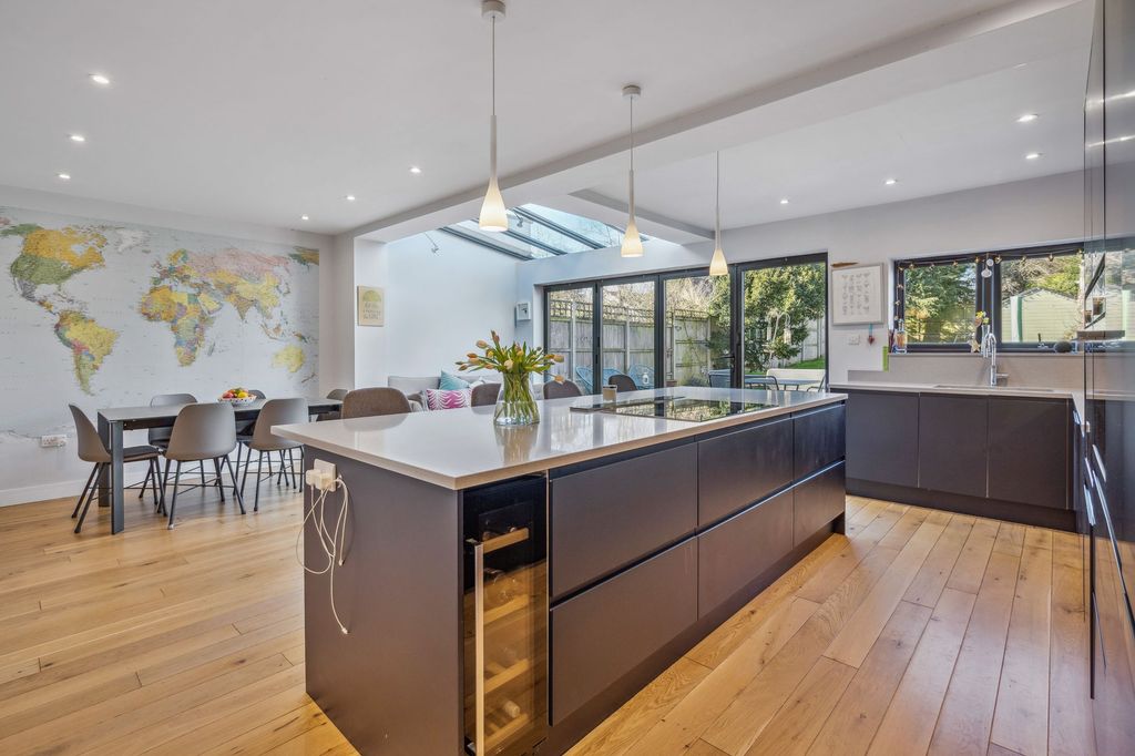 Property photo 2 of 44 Photo 15