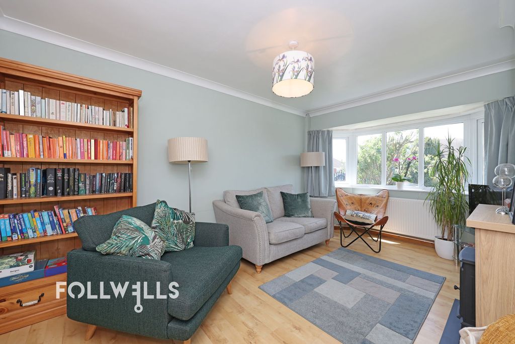 Property photo 2 of 19
