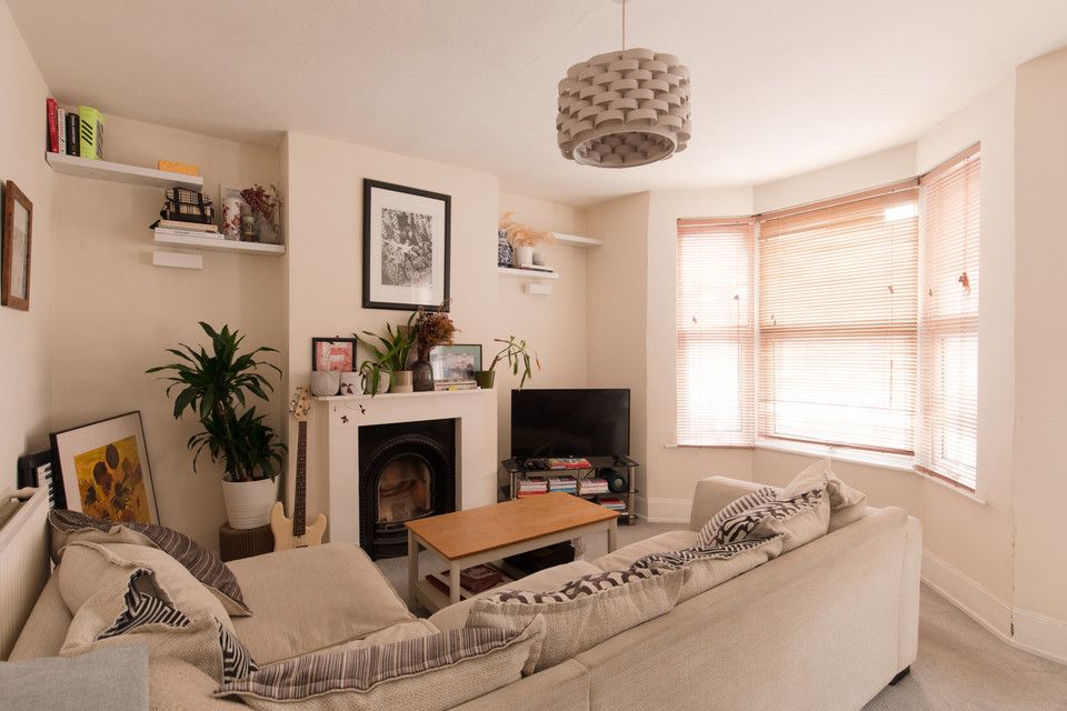 Property photo 2 of 11