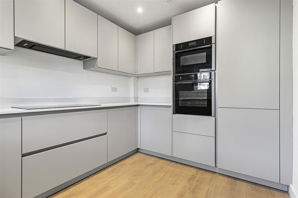 Property photo 3 of 24 7_67909.Jpg