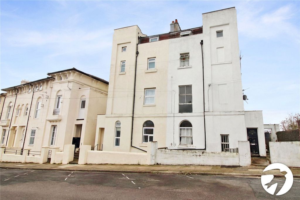 Property photo 1 of 14 Front