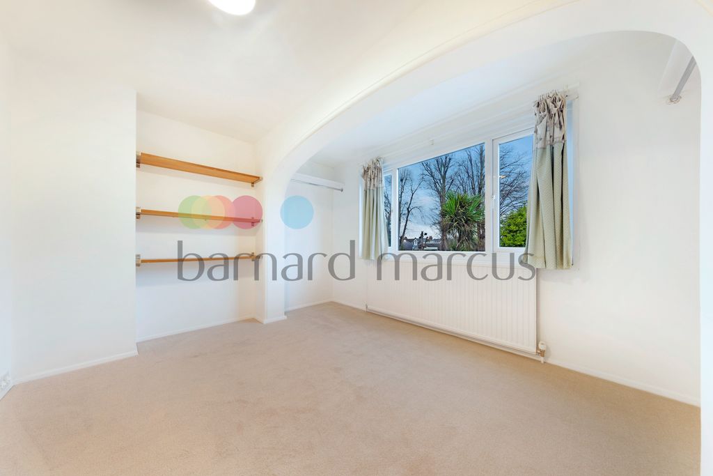 Property photo 2 of 8 Bedroom 2