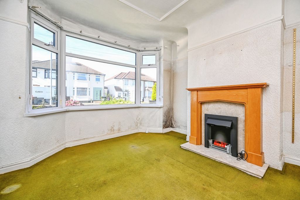 Property photo 3 of 15 Photo