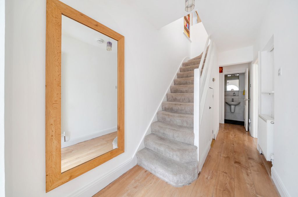 Property photo 3 of 22 1510177-21-1A0103...