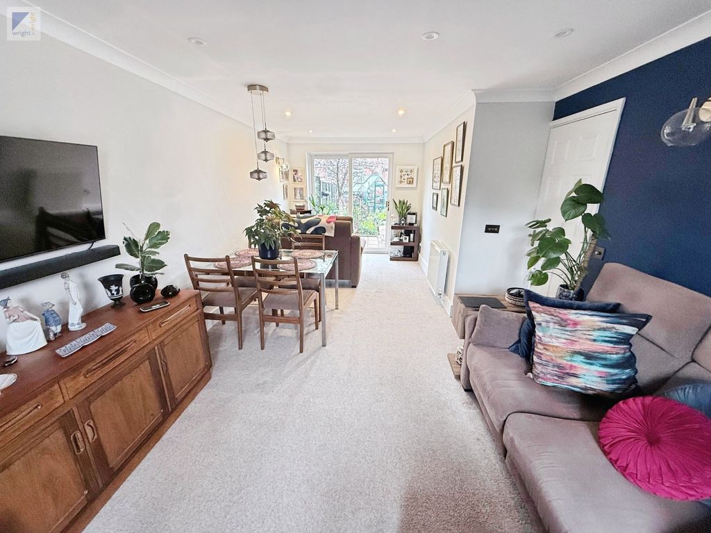 Property photo 3 of 20 Gallery