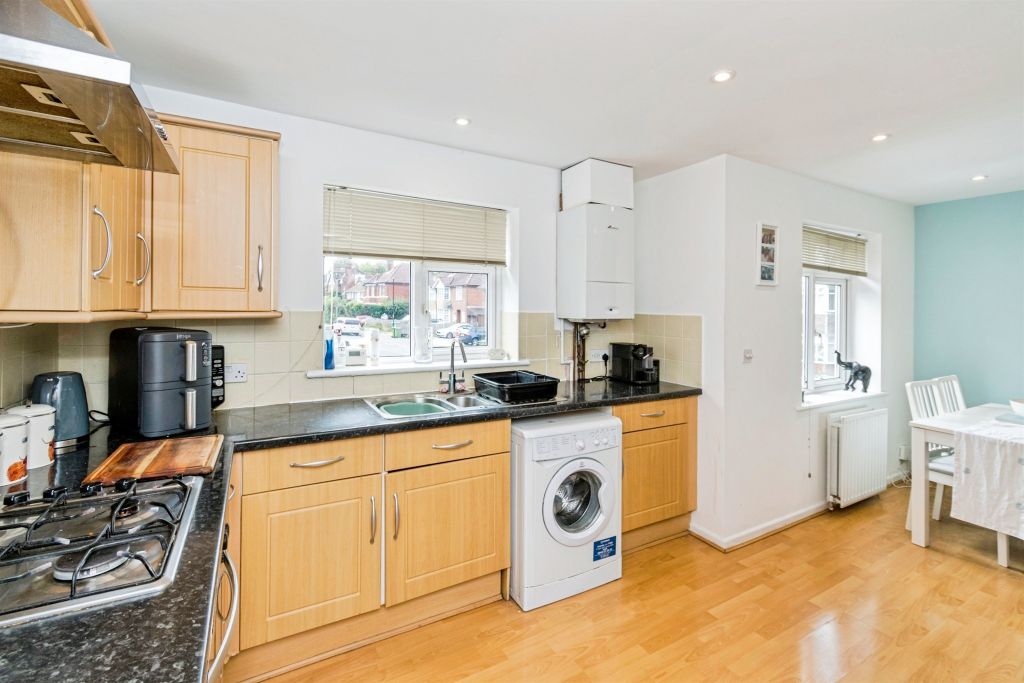 Property photo 3 of 16
