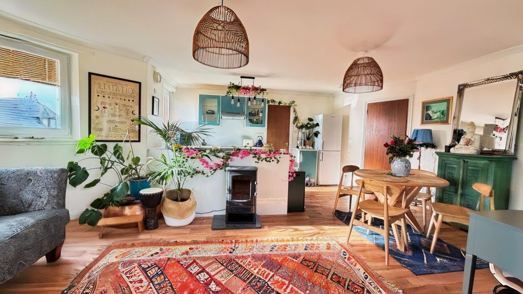 Property photo 3 of 12