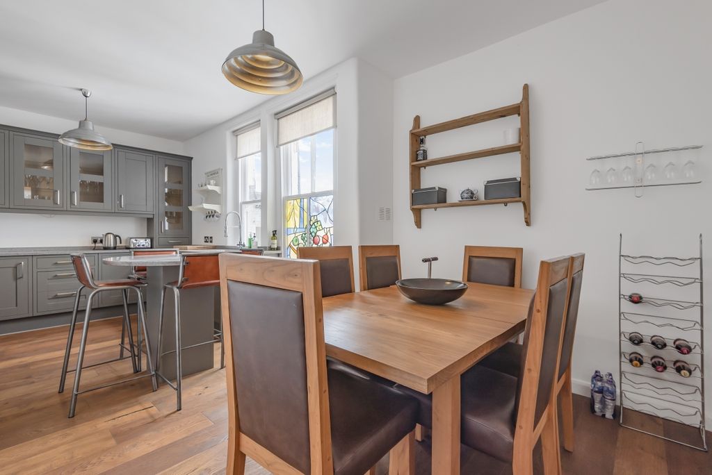 Property photo 1 of 8 622285 (2)
