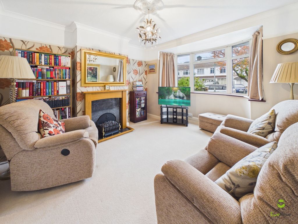 Property photo 2 of 13 Presented By Clinton At Ewemove Bexleyheath And Da