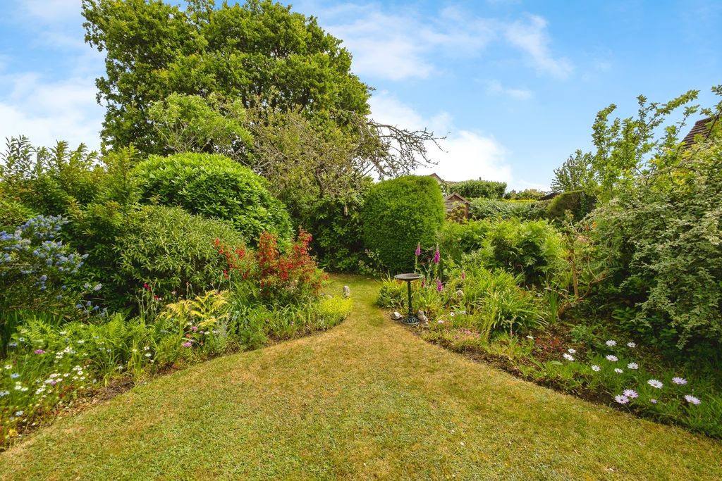 Property photo 2 of 11 Photo