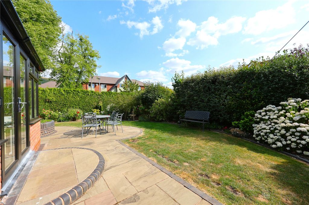 Property photo 2 of 22 Picture No. 20