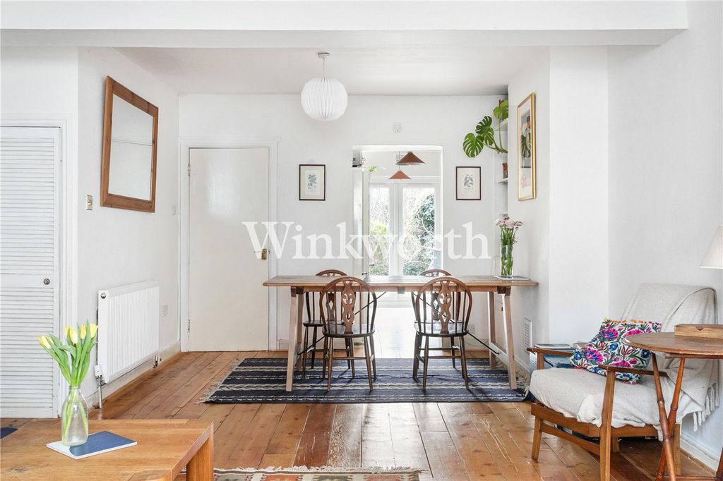 Property photo 3 of 16 Picture No. 08