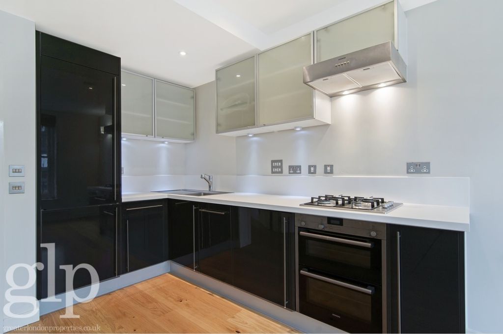 Property photo 3 of 10 2810124