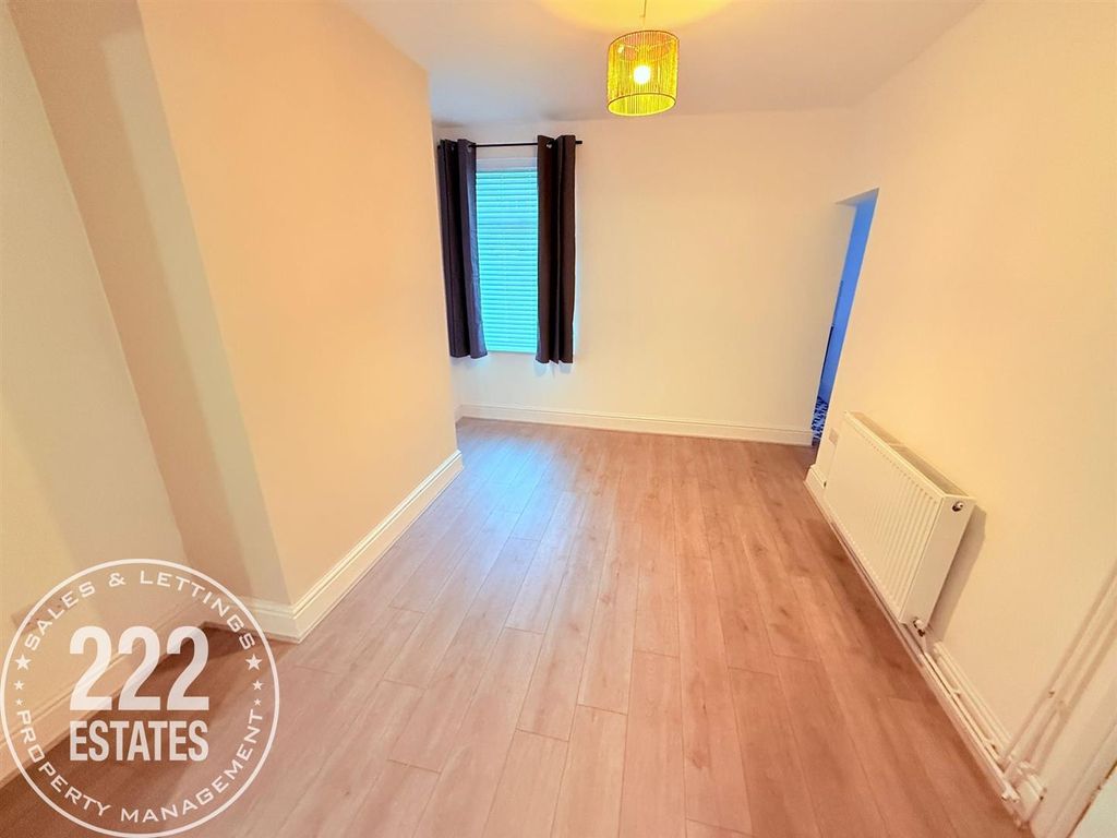 Property photo 3 of 12 Photo-2025-02-11-14-44-29 (9).Jpg