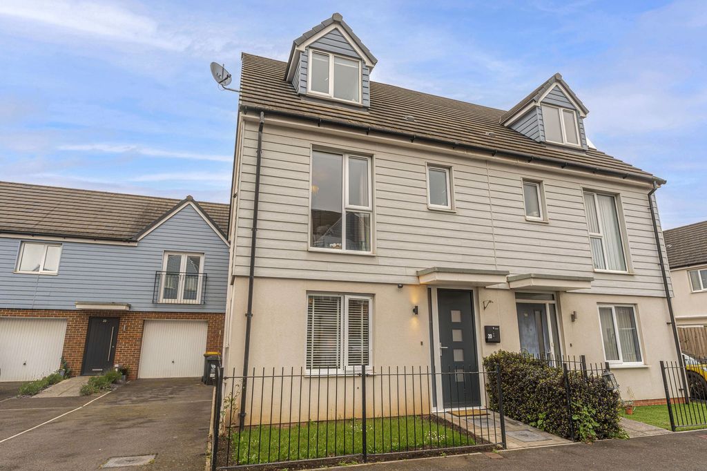 Property photo 1 of 47