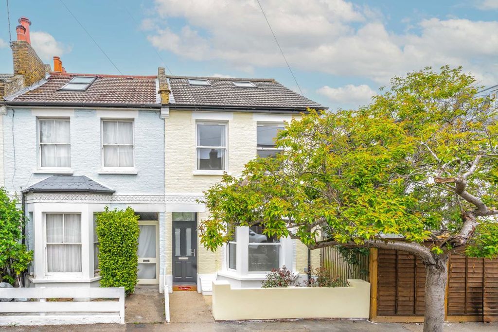 Property photo 1 of 10