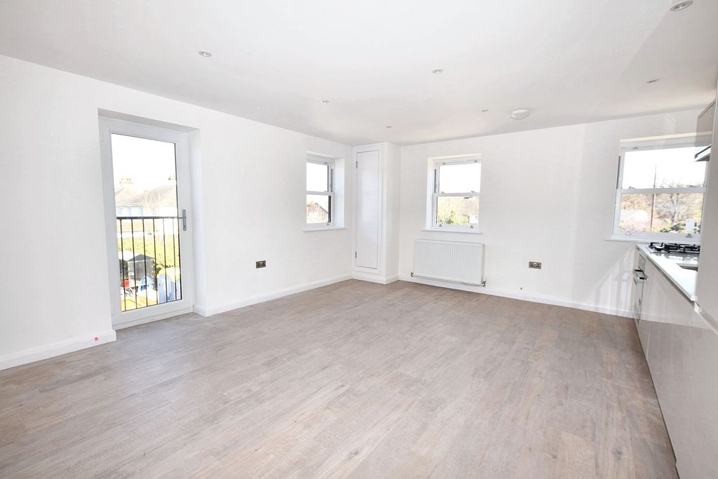 Property photo 2 of 8 Living Area