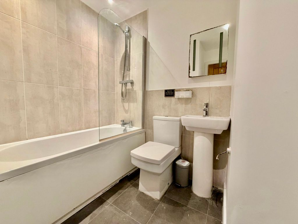 Property photo 1 of 8 Image