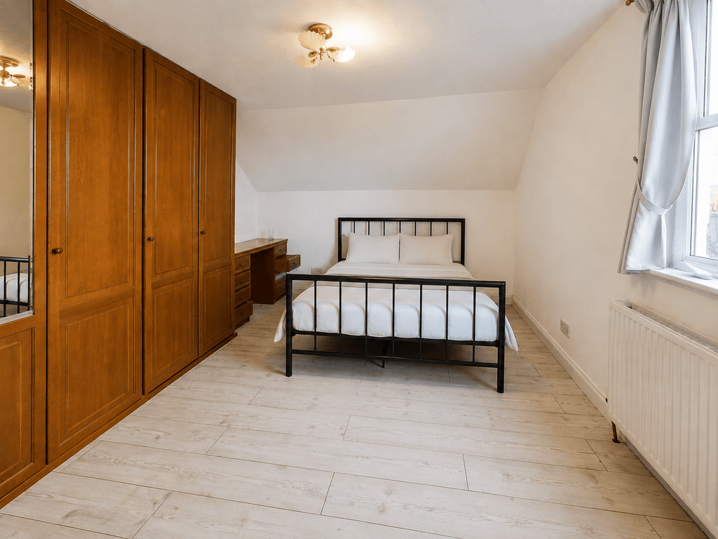 Property photo 1 of 4 Wincheap, Canterbury