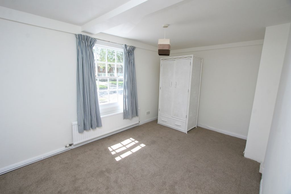 Property photo 3 of 9 Img_3692