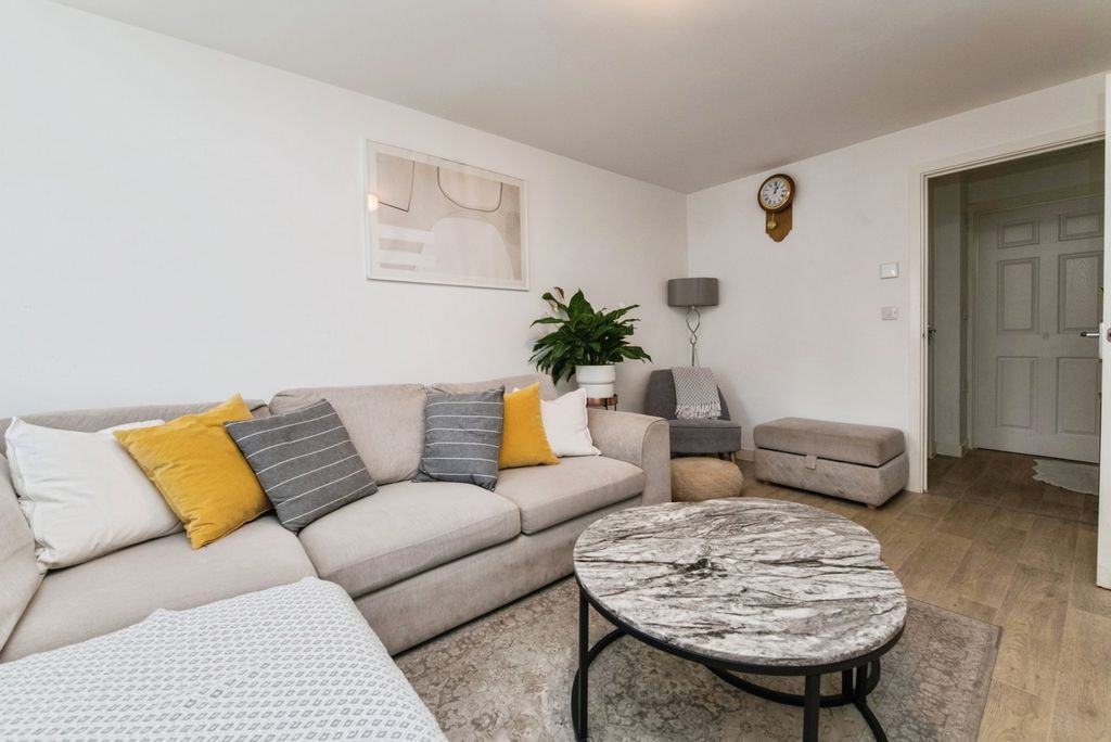 Property photo 2 of 13 Photo