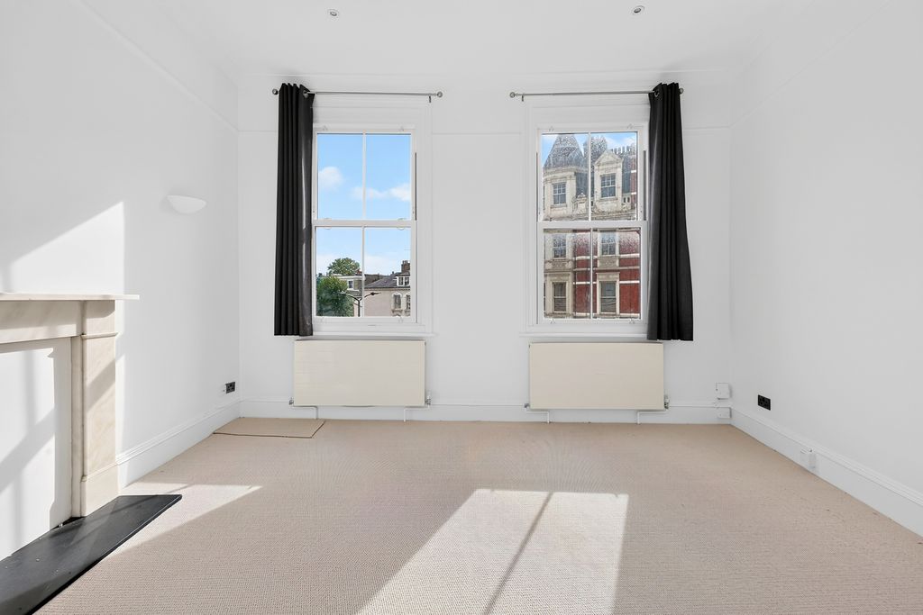 Property photo 3 of 13 Pbox-Img.Jpg