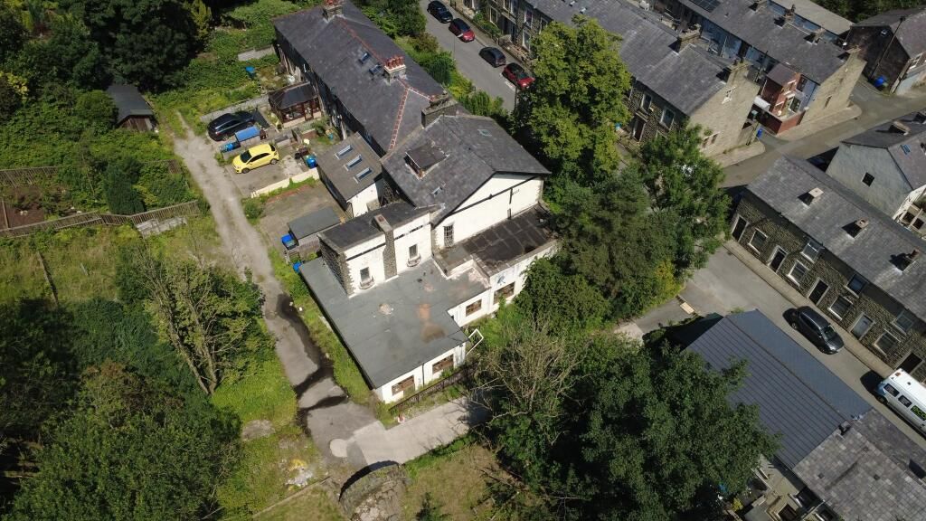 Property photo 1 of 5
