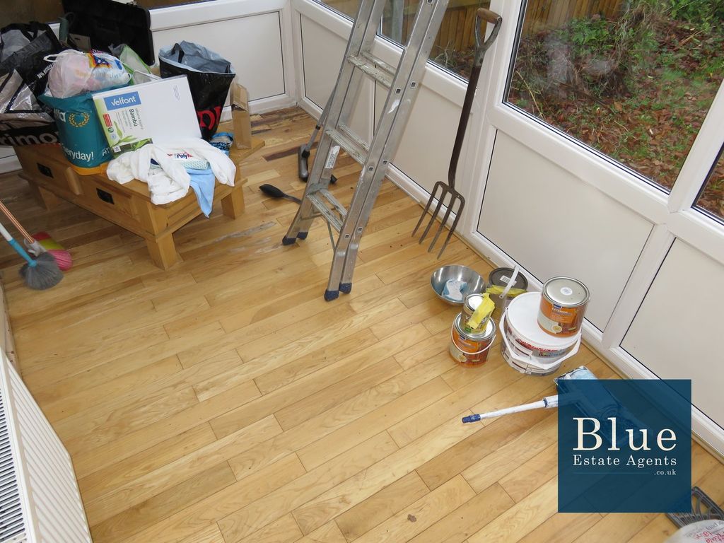 Property photo 2 of 15 Conservatory