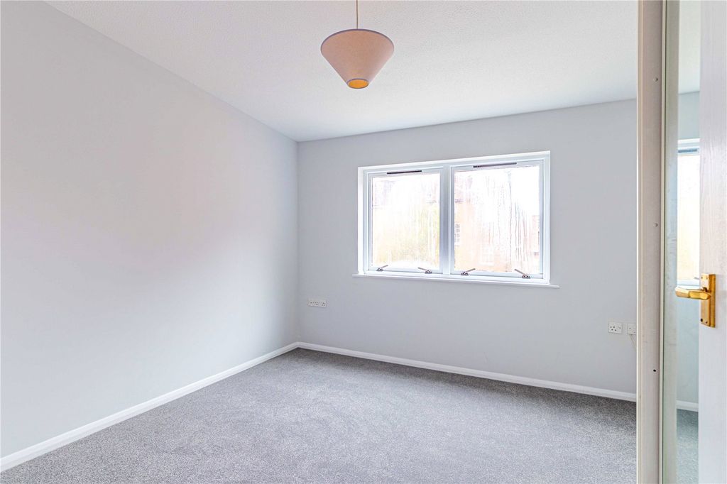 Property photo 3 of 9 Picture No. 08