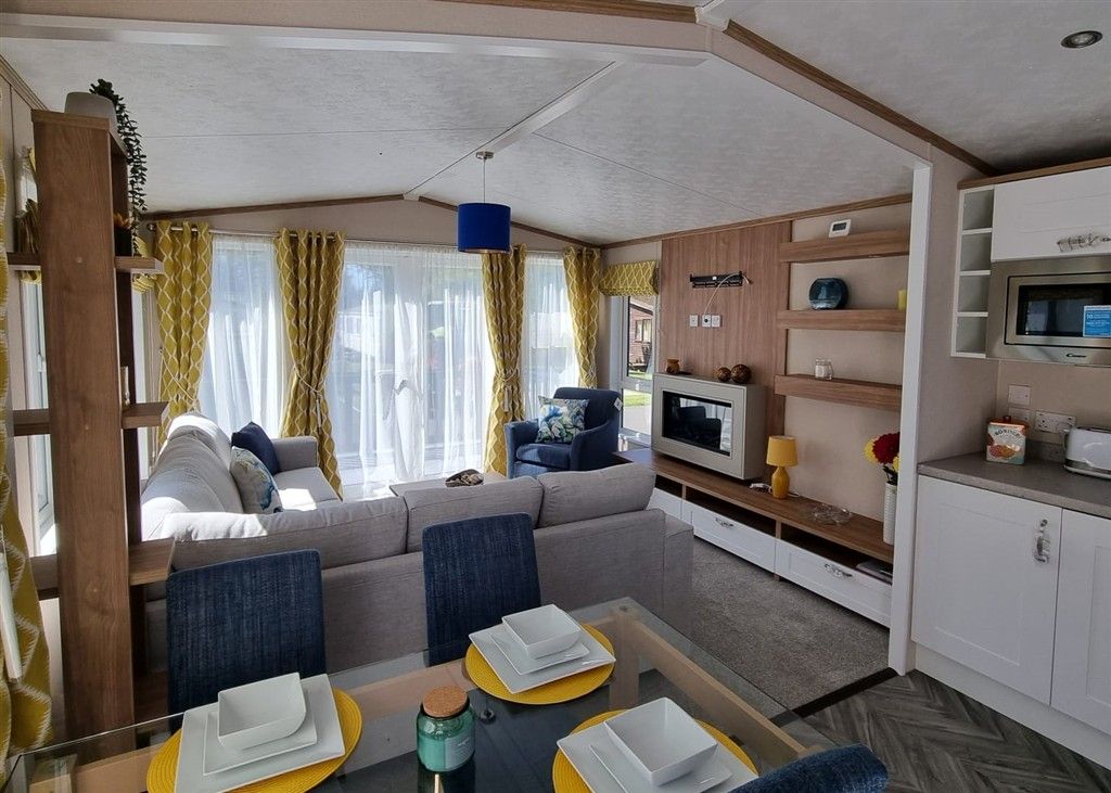 Property photo 1 of 6 Living Area