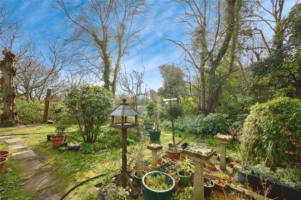 Property photo 3 of 37 Picture No. 52